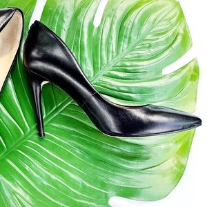 Ivanka Trump Black Leather Heels Size 8